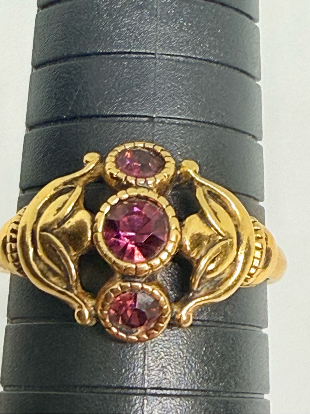 Vintage Avon Gold Tone Triple Faux Amethyst Floral Ring - Size 10